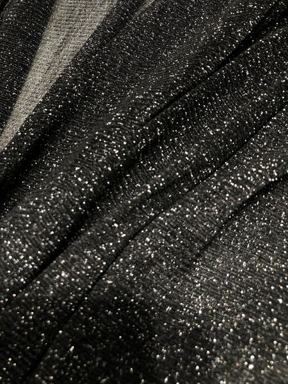 Tulle negru, tip plasa elastica, cu fir lame argintiu