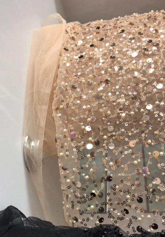 Tulle accesorizat cu paiete si margele , Bej-auriu -MODEL BIG