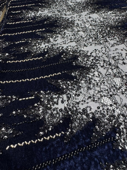 Catifea elastica, accesorizata cu dantela, paiete si margele - Bluemarin