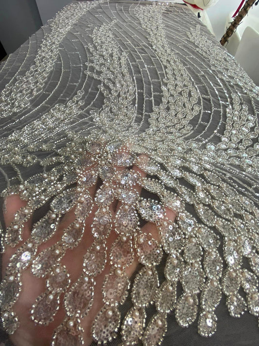 Broderie accesorizata cu paiete si margele - Model LUCEZZA / CUPOANE DISPONIBILE