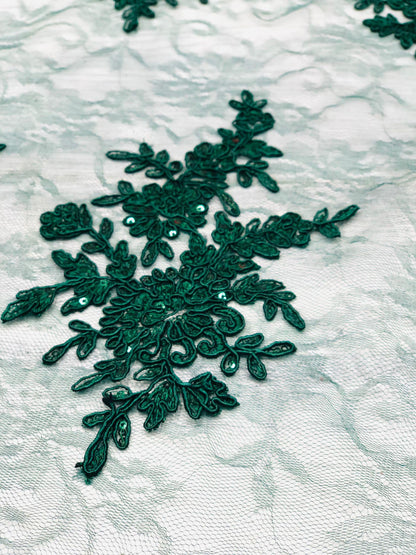 Tulle brodat, accesorizat cu paiete , Verde
