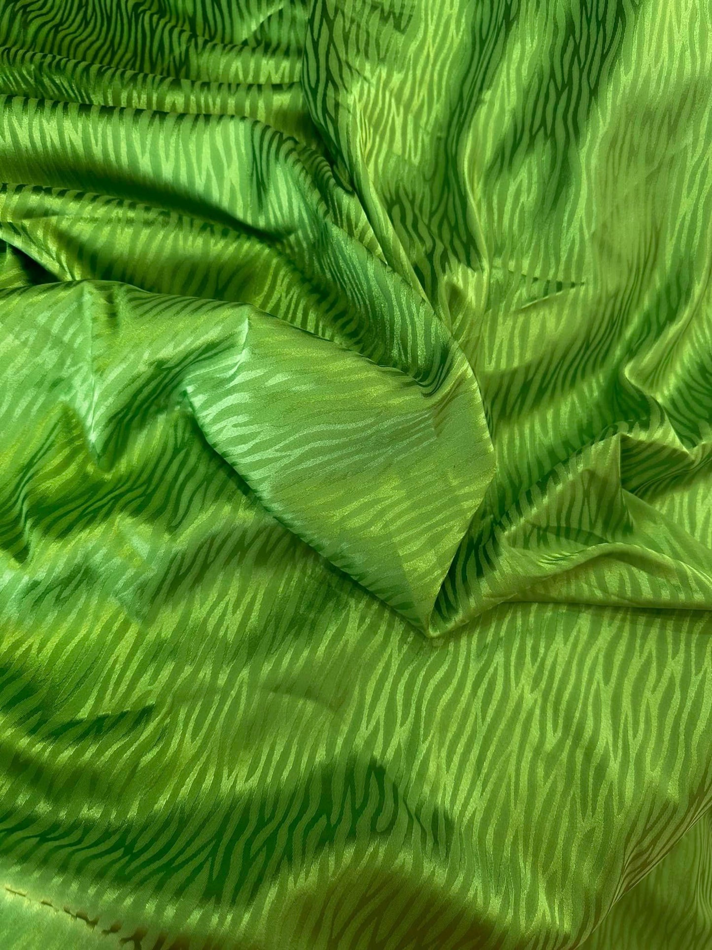 Satin Jacquard , Verde Lime  - MODEL LINII