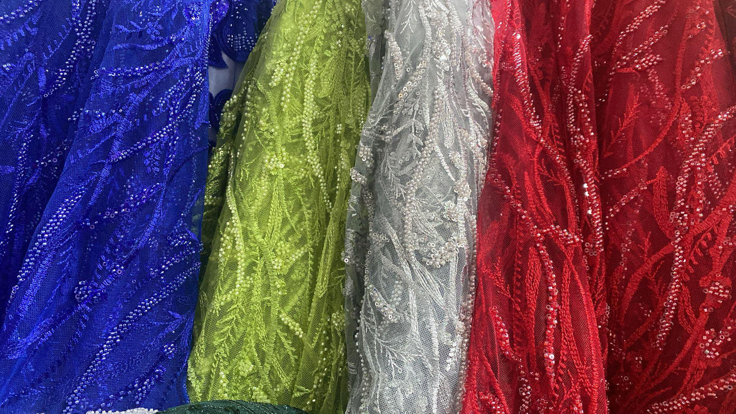 Broderie accesorizata cu paiete si margele , Mov Lila - MODEL BELLA