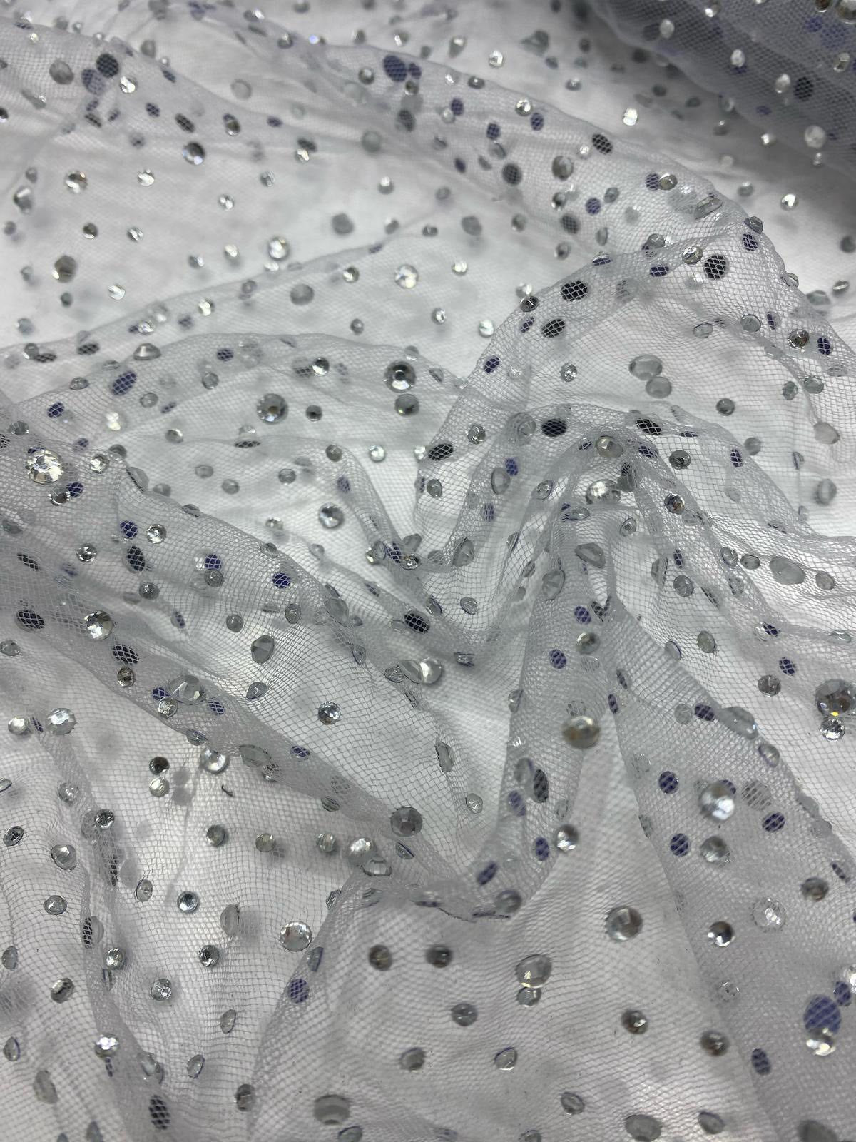 Tulle accesorizat cu multe strasuri , Argintiu
