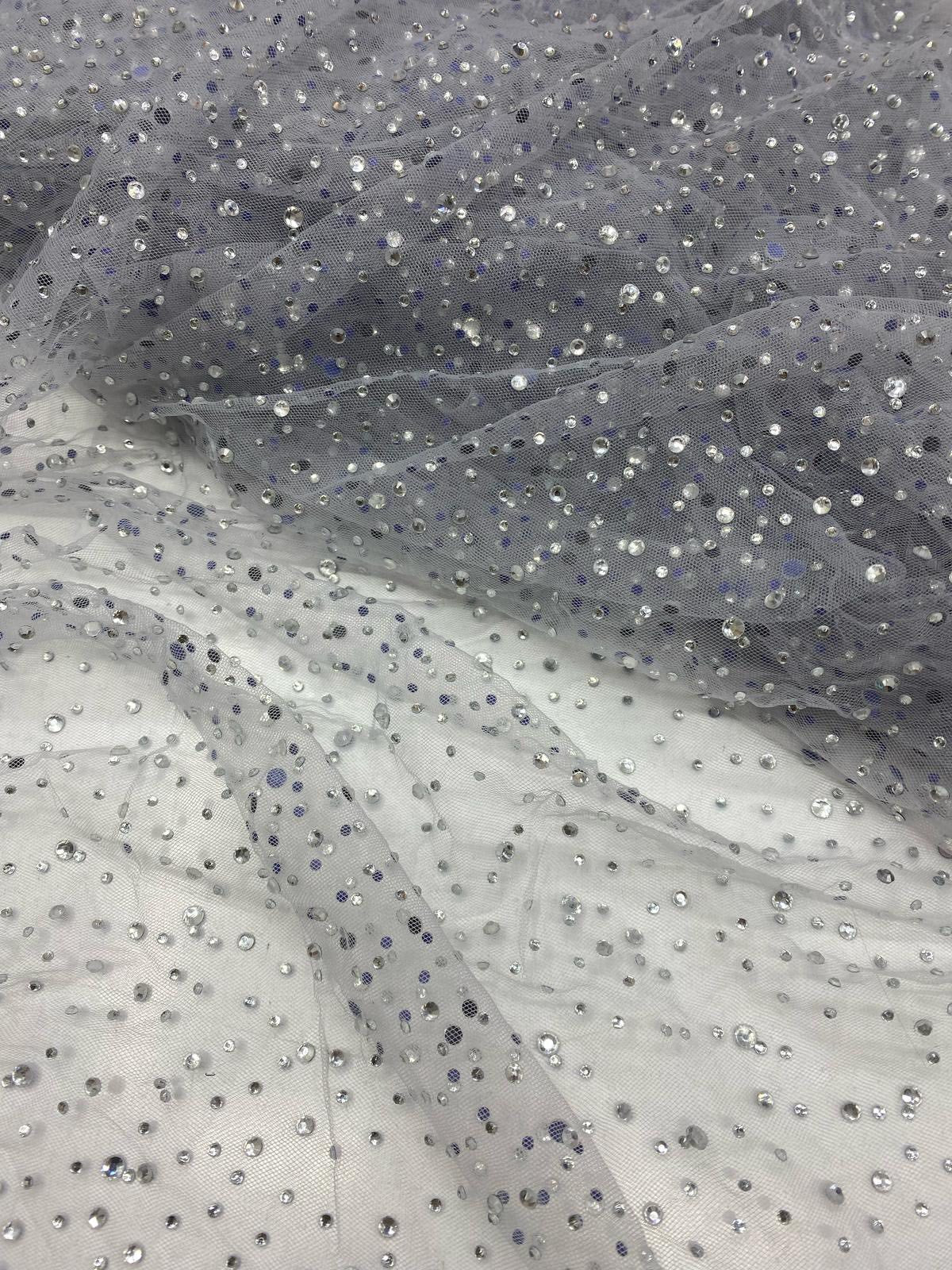 Tulle accesorizat cu multe strasuri , Argintiu
