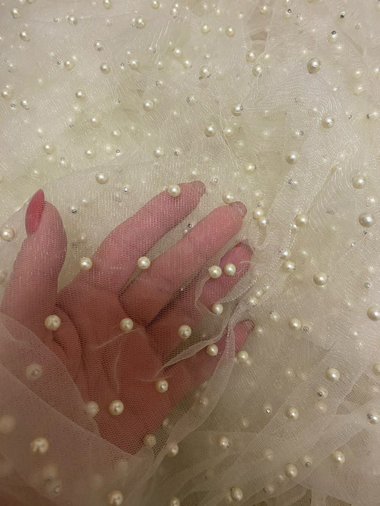 Tulle accesorizat, plin cu perle, Crem