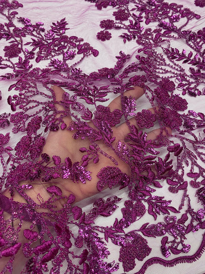 Broderie accesorizata cu paiete si margele, Magenta - MODEL MIRAY