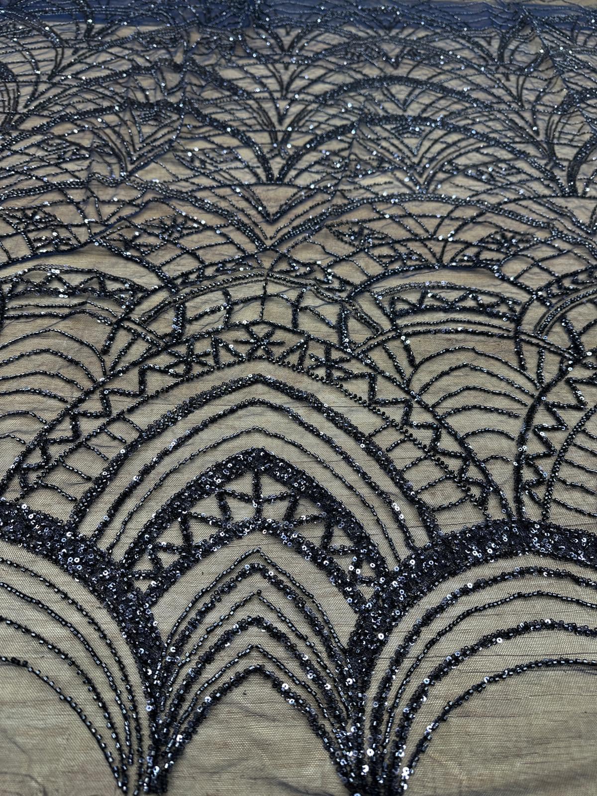 Broderie accesorizata cu paiete si margele, Bluemarin - MODEL DELIA