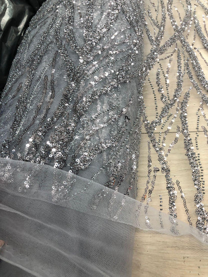 Broderie argintie , accesorizata cu paiete si margele - MODEL EMA