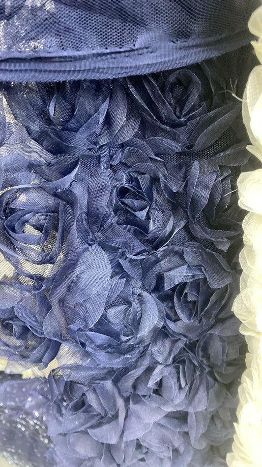 Floricele 3D pe suport de tulle , Bluemarin