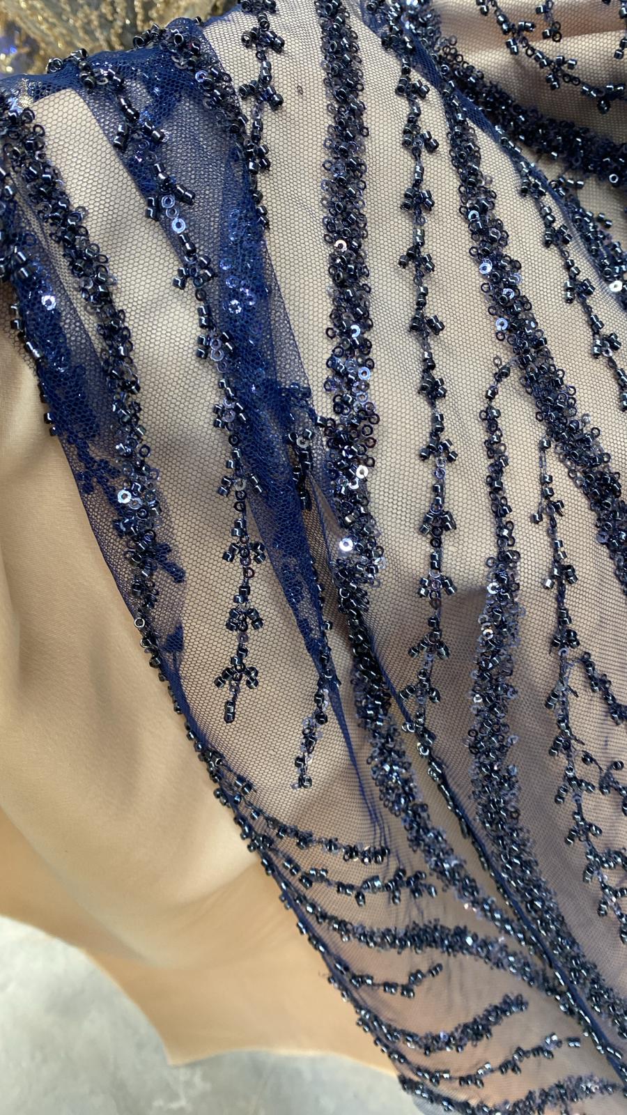Broderie accesorizata cu paiete si margele, Bluemarin - MODEL ARRY