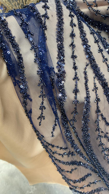 Broderie accesorizata cu paiete si margele, Bluemarin - MODEL ARRY