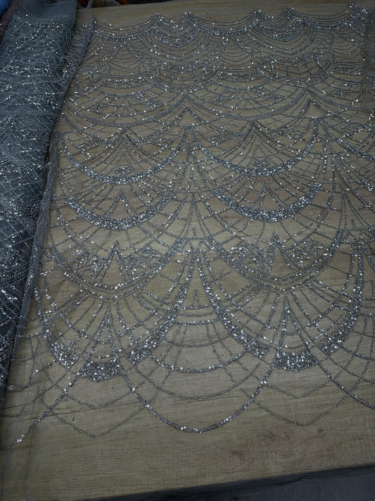 Broderie accesorizata cu paiete si margele, Argintiu - MODEL DELIA