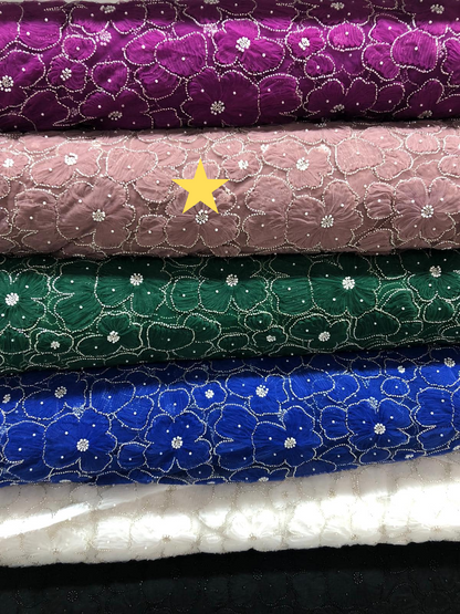 Broderie pe tulle cu floricele , Roz pudra