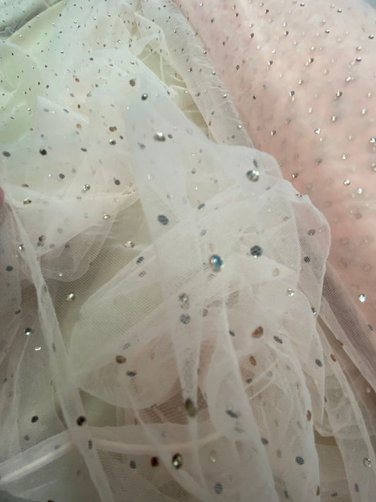 Tulle accesorizat cu strasuri, Roz deschis