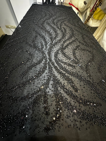 Broderie accesorizata cu paiete si margele, Negru - MODEL ELLA