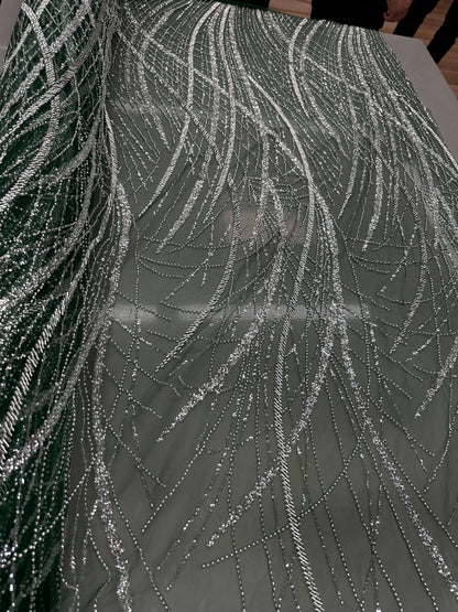 Broderie accesorizata cu paiete si margele argintii, pe tulle verde / MODEL DAMLA