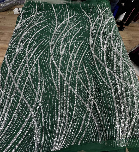Broderie accesorizata cu paiete si margele argintii, pe tulle verde / MODEL DAMLA