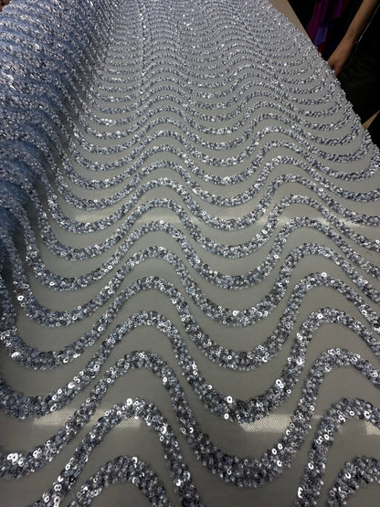 Broderie accesorizata cu paiete si mărgele , albstru deschis . Model AMIRA