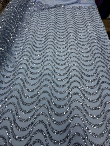 Broderie accesorizata cu paiete si mărgele , albstru deschis . Model AMIRA