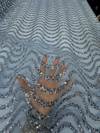 Broderie accesorizata cu paiete si mărgele , albstru deschis . Model AMIRA