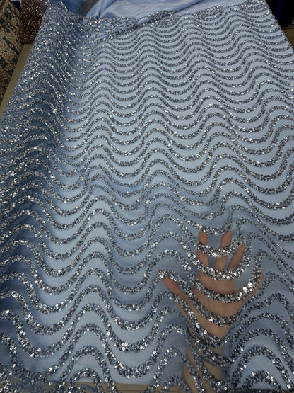 Broderie accesorizata cu paiete si mărgele , albstru deschis . Model AMIRA