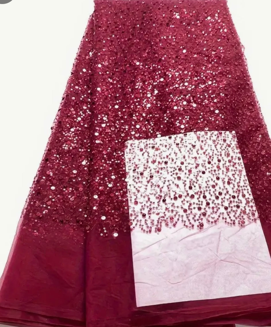 Tulle accesorizat cu paiete si margele, Visiniu / MODEL BIG