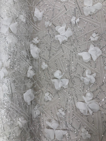 Broderie Alba , cu flori 3D , accesorizata cu paiete si margele / MODEL ALARA