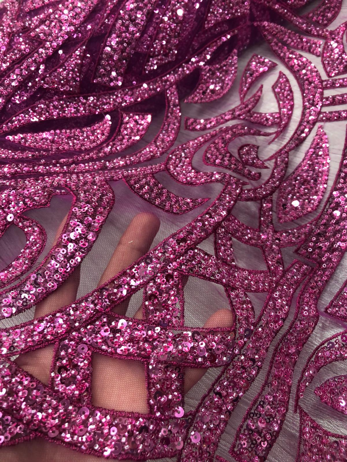 Broderie accesorizata cu paiete si margele, Roz Fuxia / MODEL SOFIA