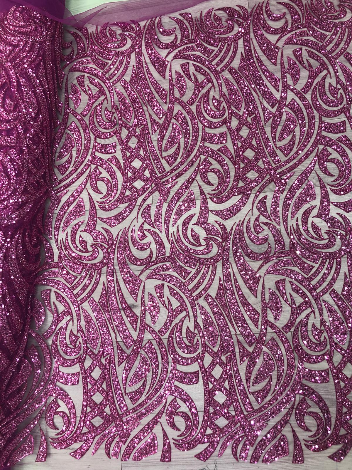 Broderie accesorizata cu paiete si margele, Roz Fuxia / MODEL SOFIA