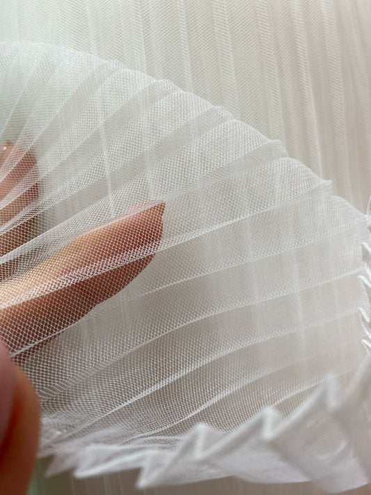 Tulle Plisat , Alb