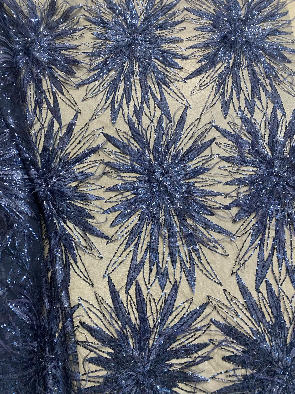 Broderie accesorizata cu paiete si margele, Bluemarin - MODEL STAR