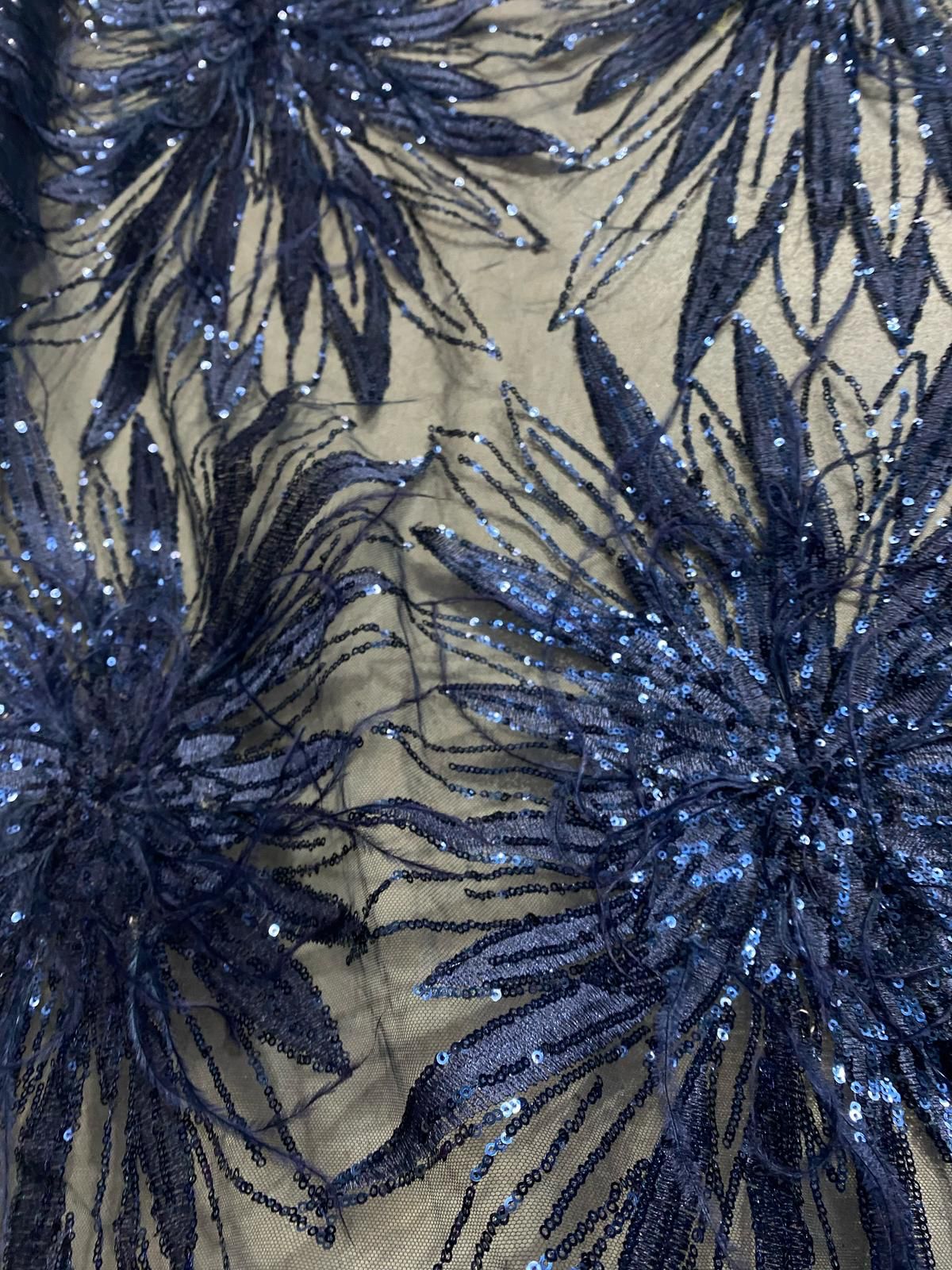 Broderie accesorizata cu paiete si margele, Bluemarin - MODEL STAR
