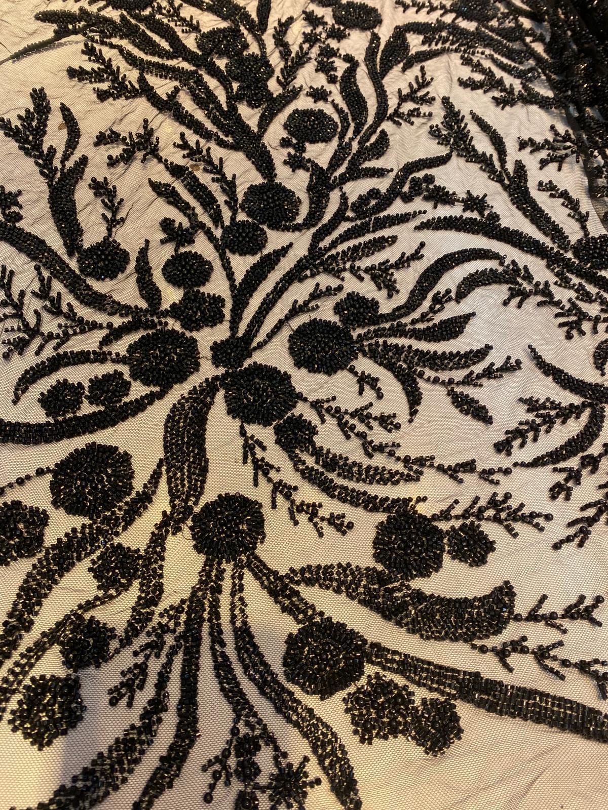 Broderie accesorizata cu margele, Negru - MODEL SONIA