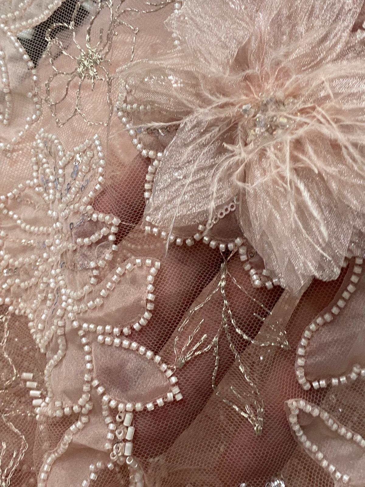 Broderie accesorizata , model flora, Roz   - MODEL GLOW
