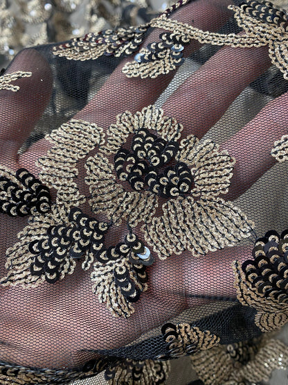 Tulle negru cu paiete