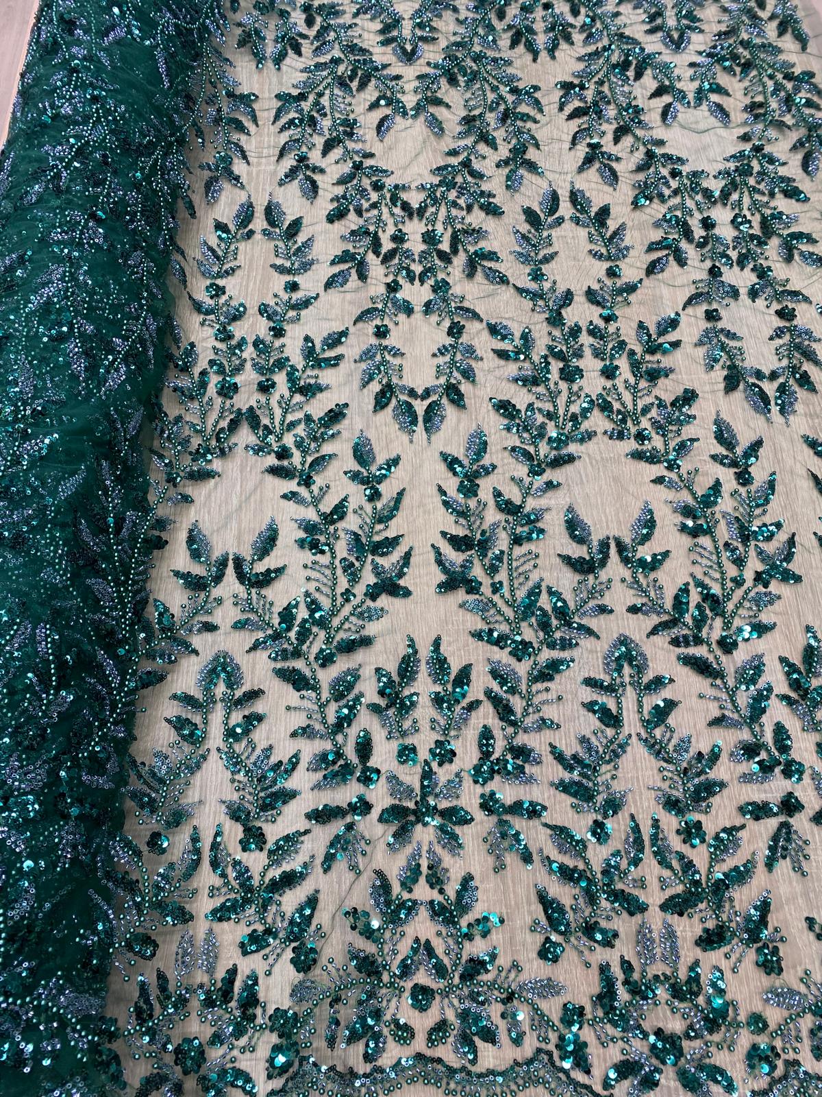 Broderie accesorizata cu paiete si margele verde, MODEL LISA