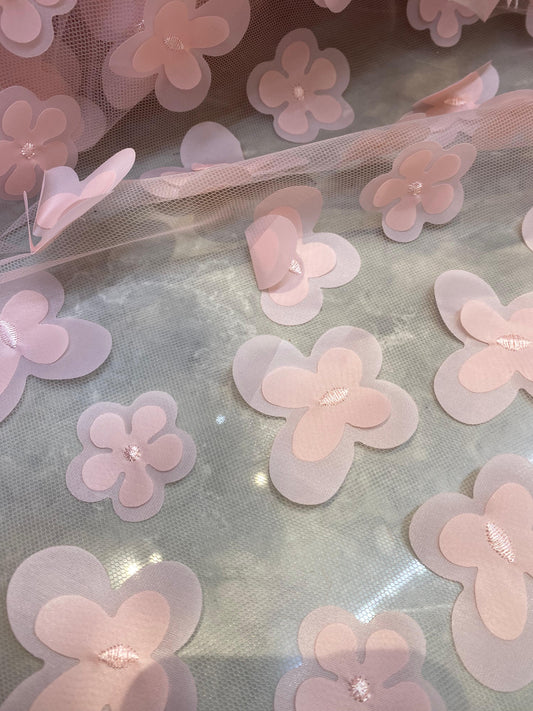 Tulle accesorizat cu flori 3D , Roz