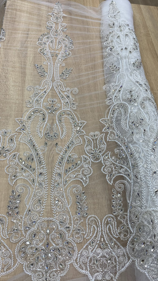 Broderie accesorizata cu paiete, margele tubulare si pietre - MODEL BELGIN