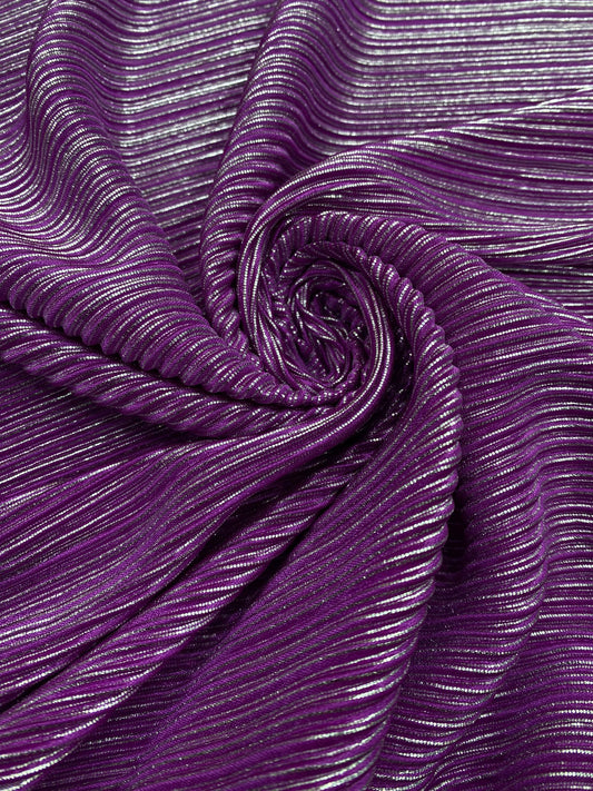 Satin Plisat, Mov