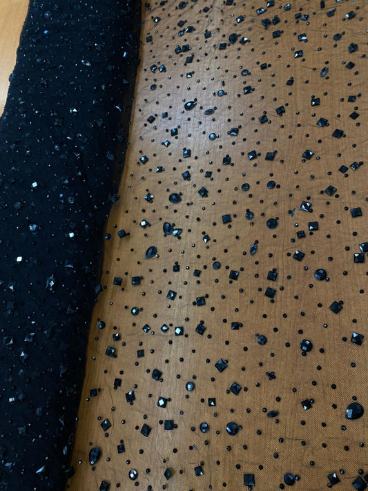 Tulle accesorizat cu pietre si cristale ,Negru - MODEL SEDA