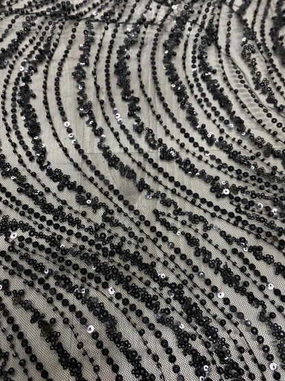 Broderie accesorizata cu paiete si margele, Negru - MODEL EMY