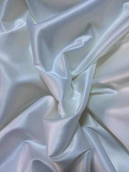 Tafta elastica clasica, Ivary