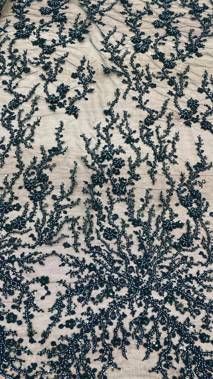 Broderie accesorizata cu paiete si margele, Verde - MODEL IZABELA