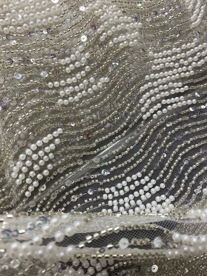Broderie accesorizata cu paiete si margele, Alb - MODEL NOVA