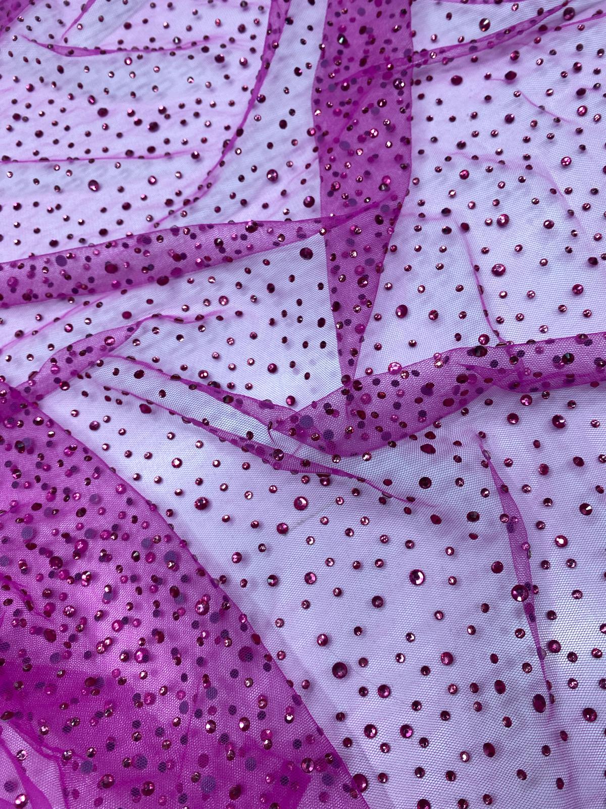 Tulle accesorizat cu multe strasuri , Magenta