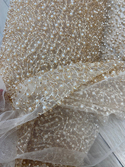 Tulle accesorizat cu perle si margele tubulare , Bej - MODEL HACER