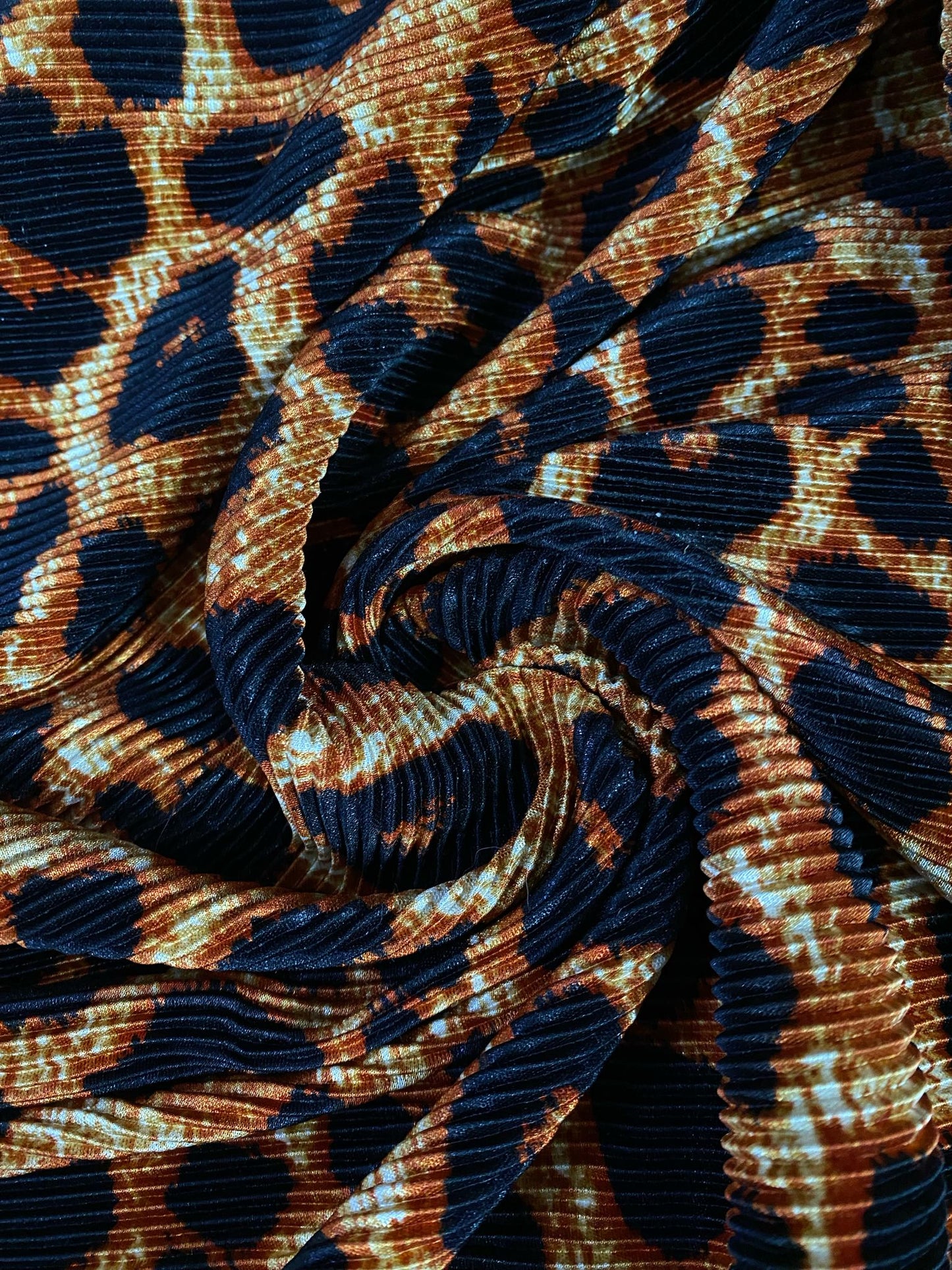 Satin Plisat, Animal Print - Model 1