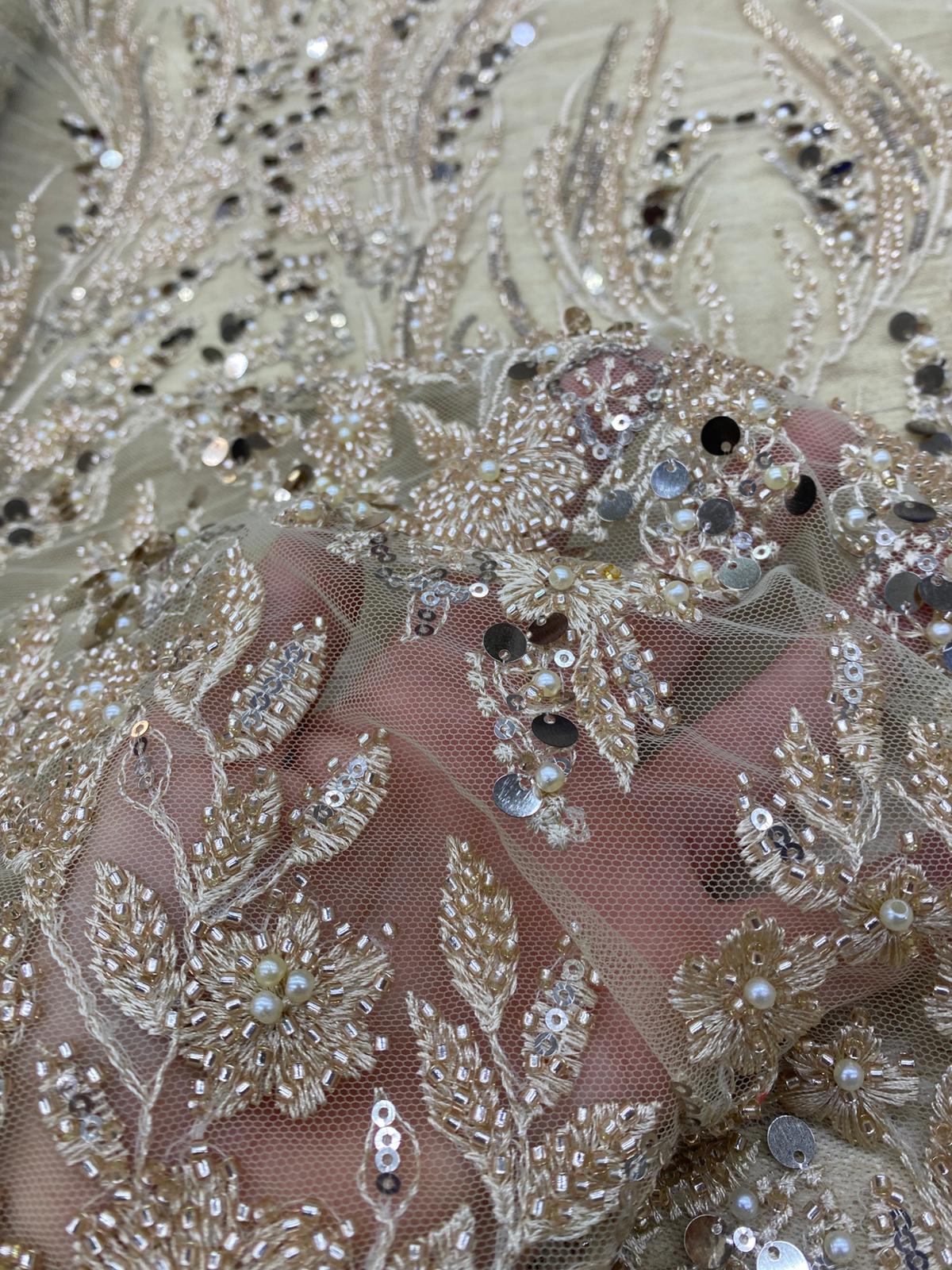 Broderie accesorizata , model floral , bej-auriu - MODEL RANY