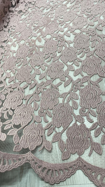 Broderie , roz pudra